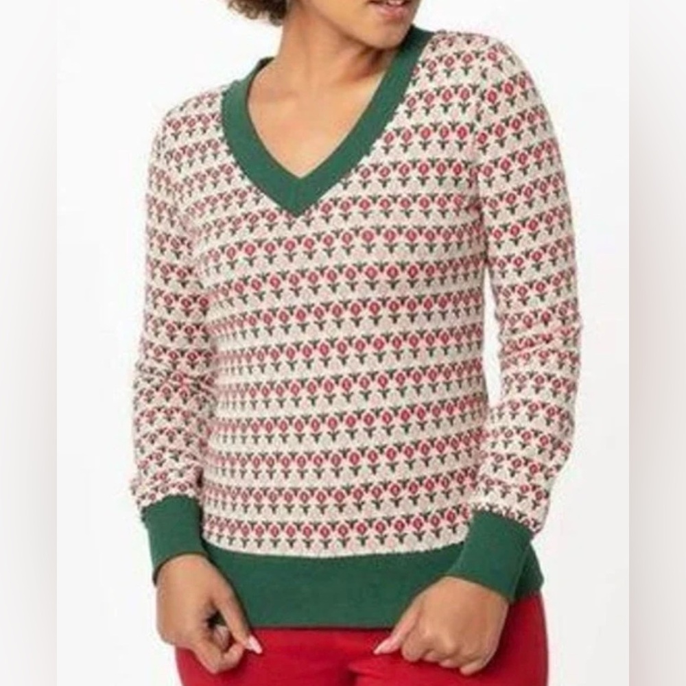 Unique Vintage Retro Red White Patterned Sweater
